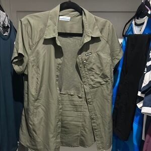 Patagonia Men's Green Short Sleeve Shirt